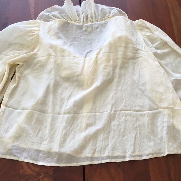 Mille Resort & Travel butter yellow semi sheer ruffle blouse M - Picture 10 of 10